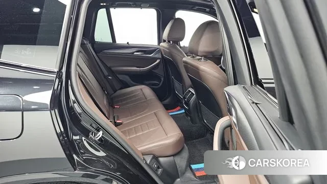 BMW X3 (G01) 2022 Черный из Кореи, фото 2