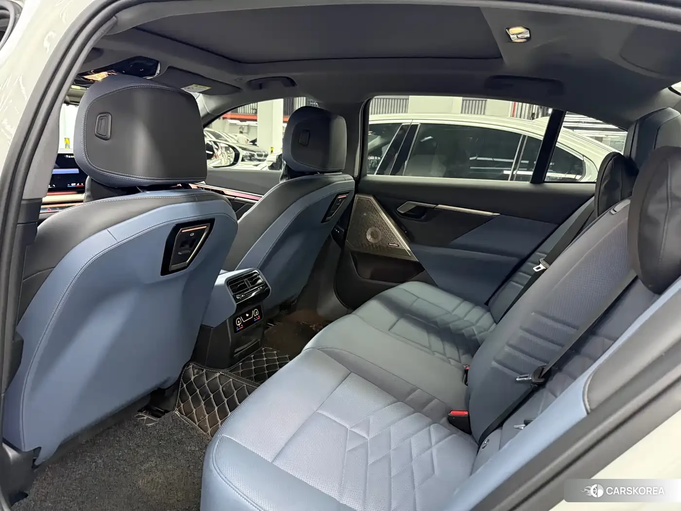 BMW 5 series 2024 Белый из Китая, фото 2