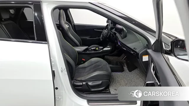 Kia EV6 2023 Белый из Кореи, фото 2