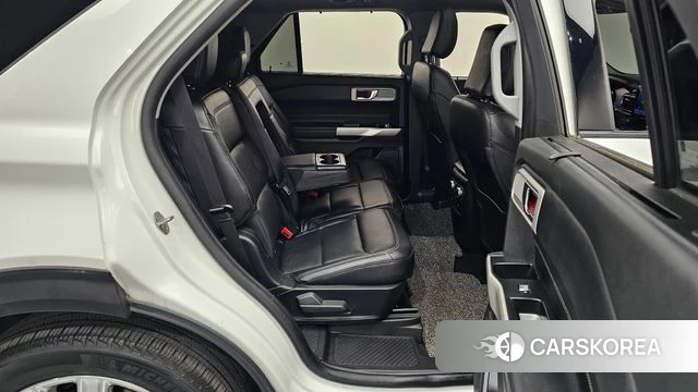 Ford Explorer 6th Generation 2021 Белый из Кореи, фото 2