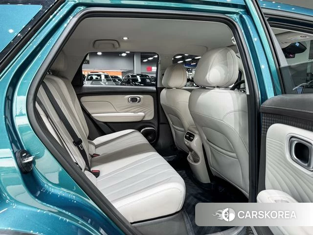 Aian AION UT 2025 Синий из Китая, фото 2