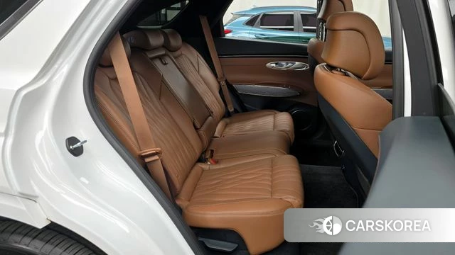 Genesis GV70 2023 Белый из Кореи, фото 2