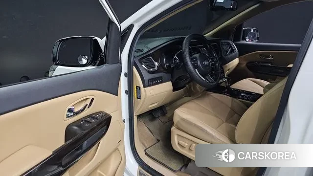 Kia The New Carnival 2019 Белый из Кореи, фото 2