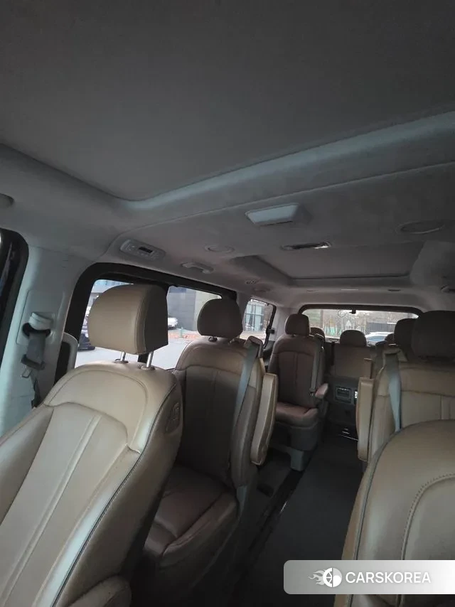 Hyundai Staria 2022 Черный из Кореи, фото 2