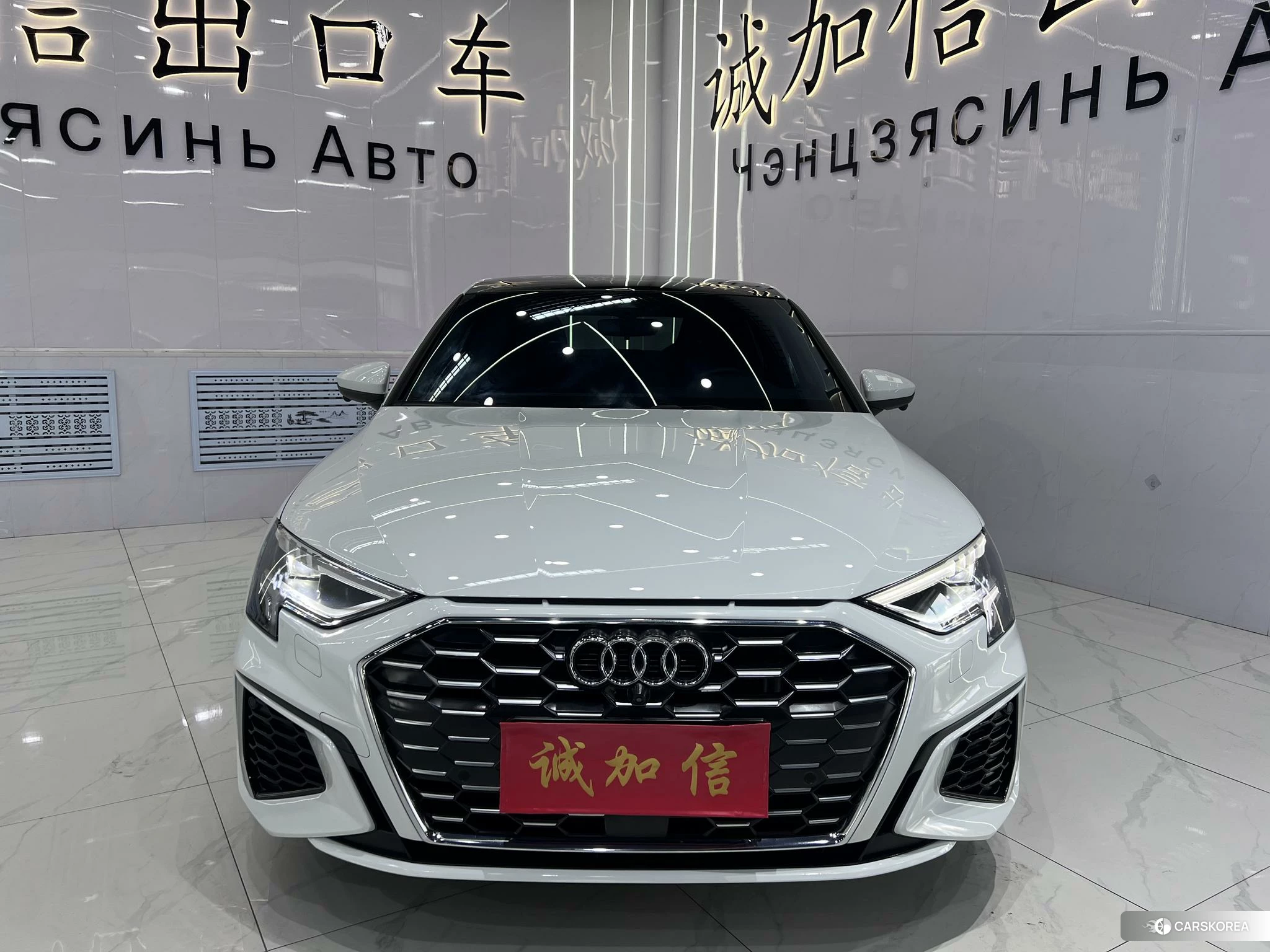Audi A3 2023 Белый из Китая, фото 2