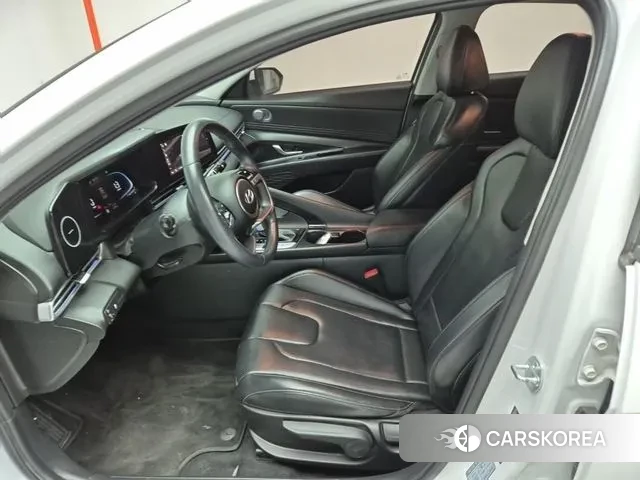 Hyundai The New Avante (CN7) 2023 Белый из Кореи, фото 2