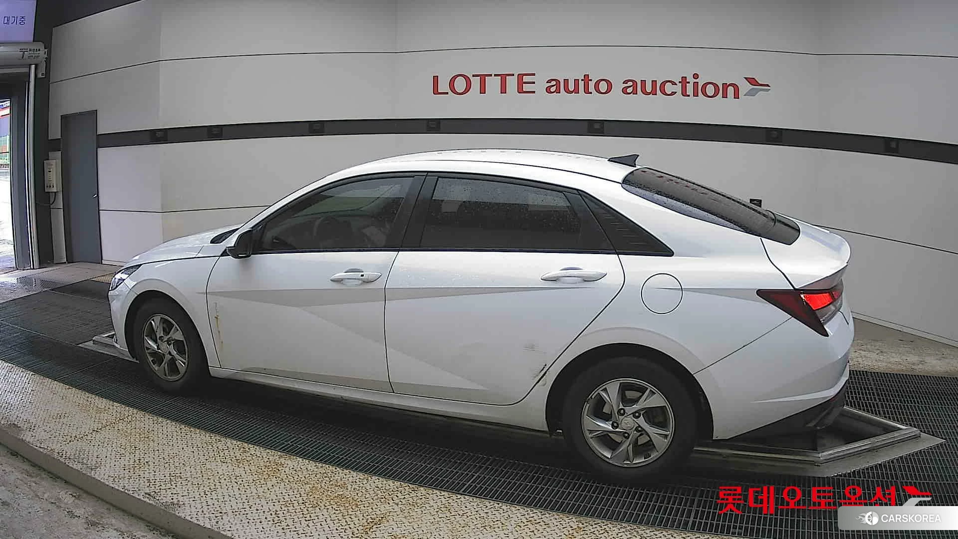 Hyundai Avante 2021 Polar White из Кореи, фото 2