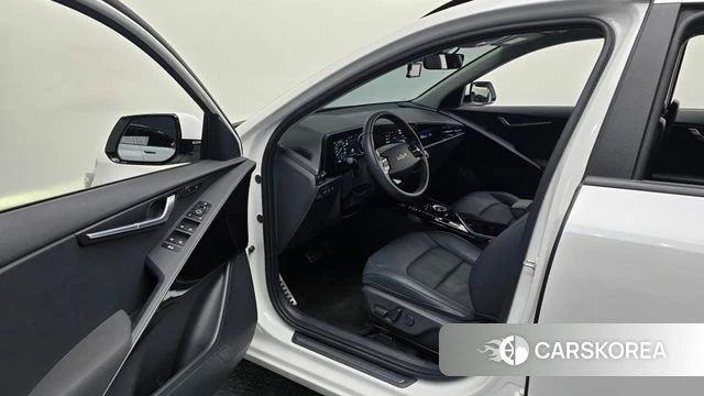 Kia Di All New Niro EV 2024 Белый из Кореи, фото 2