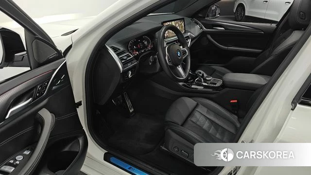 BMW X4 (G02) 2025 Белый из Кореи, фото 2