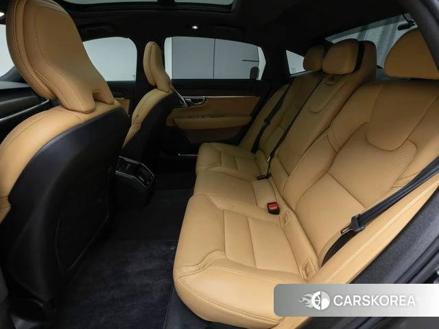 Volvo S90 2024 Серый из Кореи, фото 2