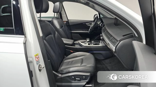 Audi Q7 (4M) 2019 Белый из Кореи, фото 2