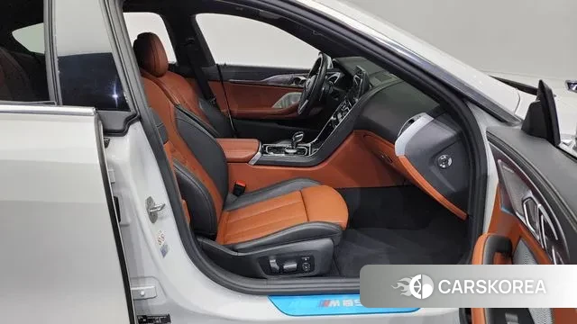 BMW 8 Series (G15) 2023 Белый из Кореи, фото 2