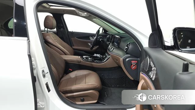 Mercedes-Benz E-Class W213 2020 Белый из Кореи, фото 2