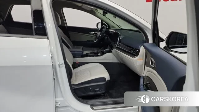 Kia Sportage 5th Generation Hybrid 2021 Белый из Кореи, фото 2