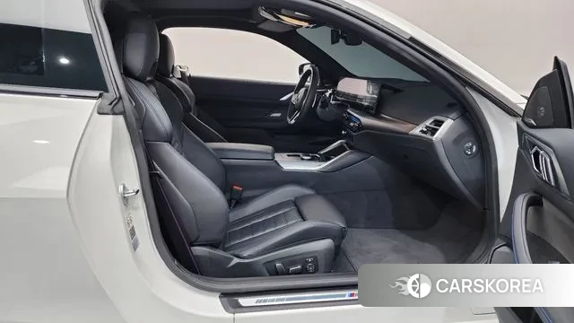 BMW 4 Series (G22) 2024 Белый из Кореи, фото 2