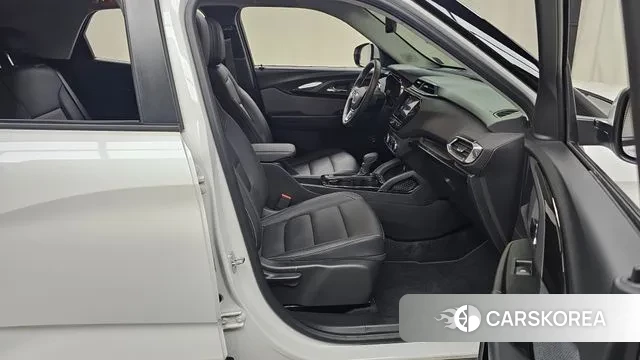 Chevrolet (GM Daewoo) Trailblazer 2021 Белый из Кореи, фото 2