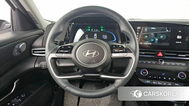 Hyundai The New Avante (CN7) 2025 Белый из Кореи, фото 2