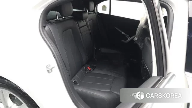 Mercedes-Benz A-Class W177 2025 Белый из Кореи, фото 2