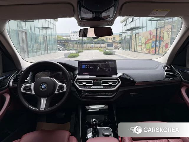 BMW X3 2022 Черный из Китая, фото 2