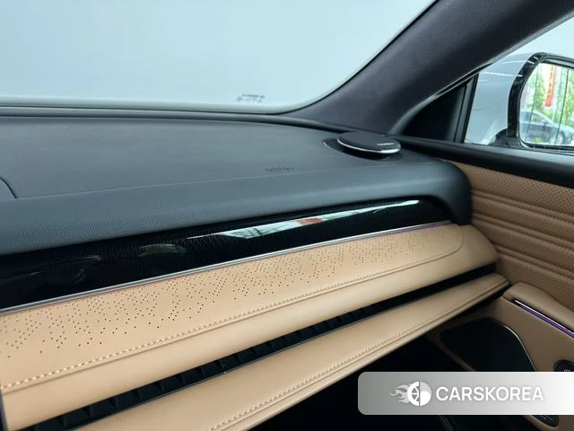 Geely Galaxy Galaxy Sparkle 8 PHEV 2025 Белый из Китая, фото 2