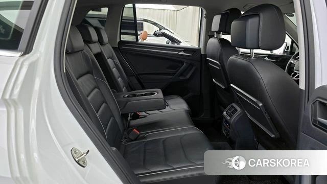 Volkswagen Tiguan second Generation 2020 Белый из Кореи, фото 2