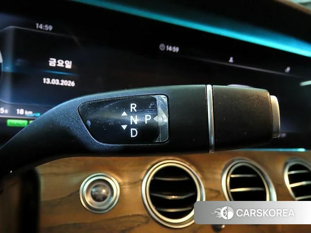 Mercedes-Benz E-Class W213 2019 Черный из Кореи, фото 2