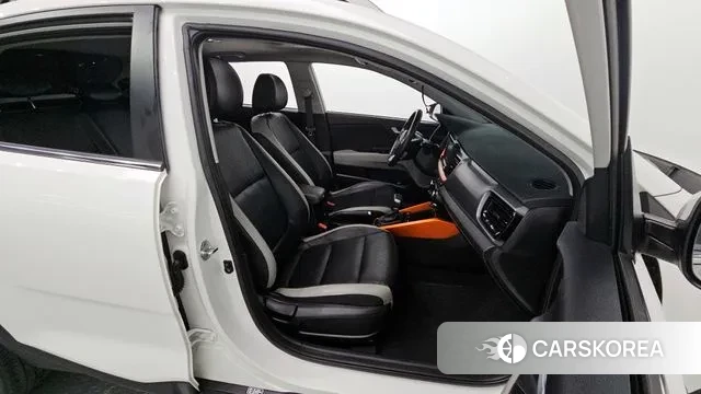Kia Stonic 2019 Белый из Кореи, фото 2