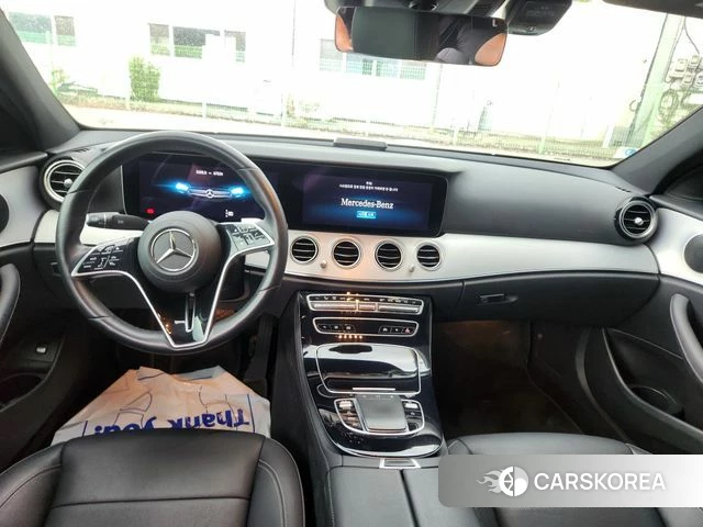 Mercedes-Benz E-Class W213 2021 Белый из Кореи, фото 2
