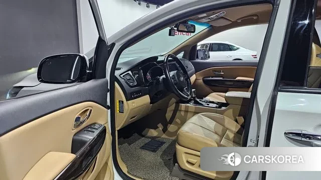 Kia The New Carnival 2019 Белый из Кореи, фото 2