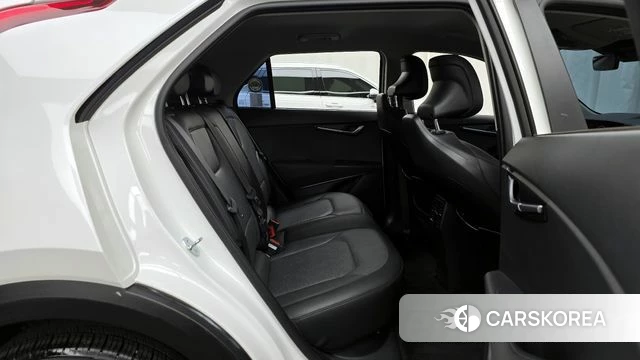 Kia Di All New Niro EV 2023 Белый из Кореи, фото 2