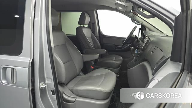 Hyundai The New Grand Starex 2020 Серебряный из Кореи, фото 2