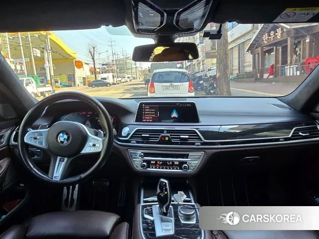 BMW 7 Series (G11) 2020 Песочный из Кореи, фото 2