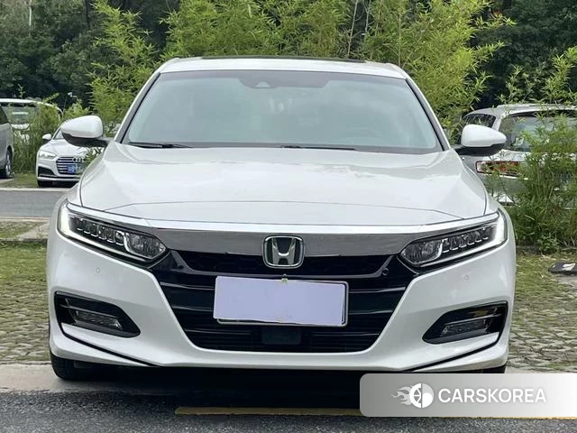 Honda Accord 2021 Белый из Китая, фото 2