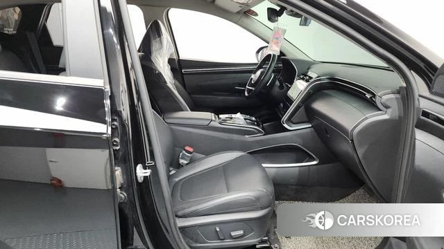 Hyundai Tucson (NX4) 2021 Черный из Кореи, фото 2