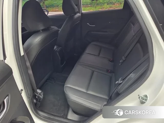 Hyundai Kona (SX2) 2023 Белый из Кореи, фото 2