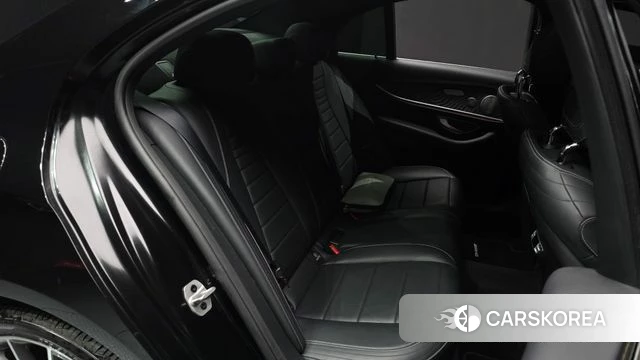 Mercedes-Benz E-Class W213 2021 Черный из Кореи, фото 2