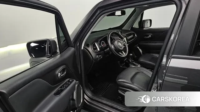 Jeep Renegade 2021 Серый из Кореи, фото 2