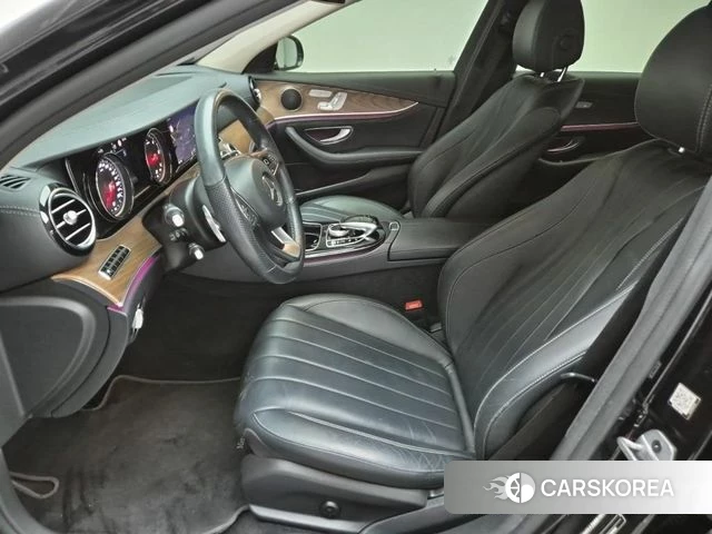 Mercedes-Benz E-Class W213 2018 Черный из Кореи, фото 2