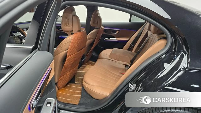 Mercedes-Benz E-Class W214 2025 Черный из Кореи, фото 2