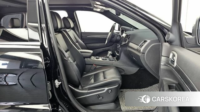 Jeep Grand Cherokee 2019 Черный из Кореи, фото 2