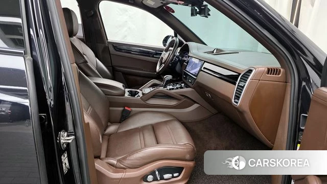 Porsche Cayenne (PO536) 2019 Черный из Кореи, фото 2