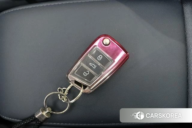 Volkswagen Tuyue 2024 Темно-серый из Китая, фото 2