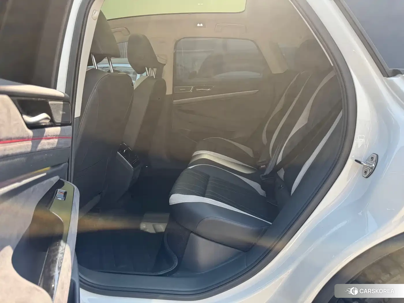 Volkswagen ID.7 VIZZION 2025 Белый из Китая, фото 2