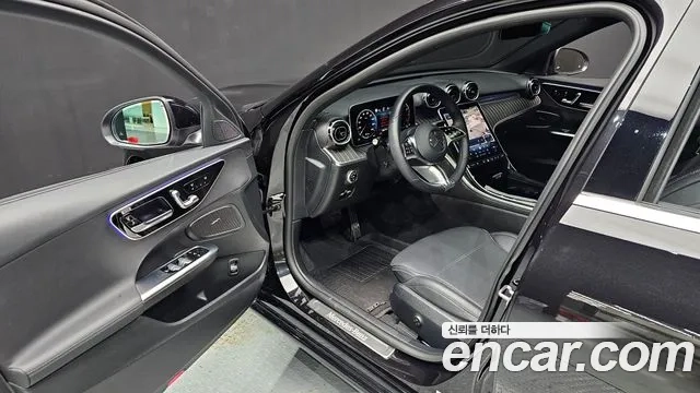 Mercedes-Benz C-Class W206 2024 Черный из Кореи, фото 2