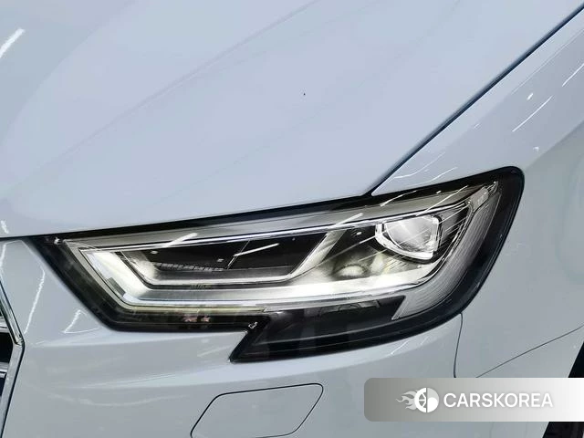 Audi A3 2018 Белый из Китая, фото 2