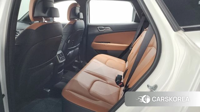 Kia Sportage 5th Generation Hybrid 2022 Белый из Кореи, фото 2