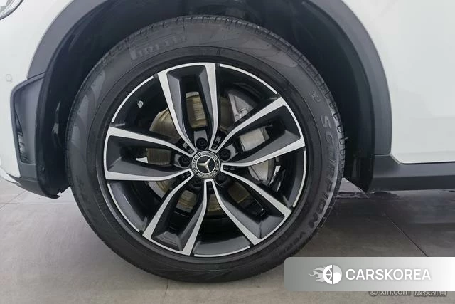 Mercedes-Benz GLC 2021 Белый из Китая, фото 2