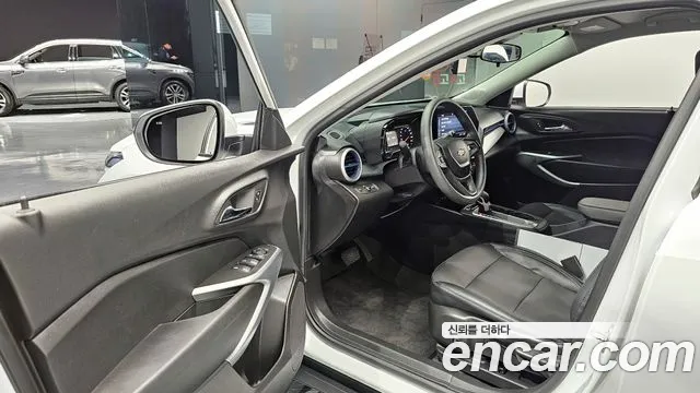 Chevrolet (GM Daewoo) Trax Crossover 2024 Белый из Кореи, фото 2