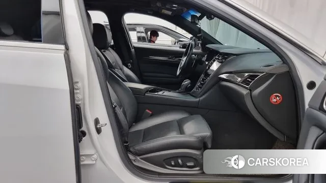 Cadillac CTS 3rd generation 2019 Белый из Кореи, фото 2