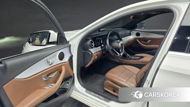 Mercedes-Benz E-Class W213 2020 Белый из Кореи, фото 2